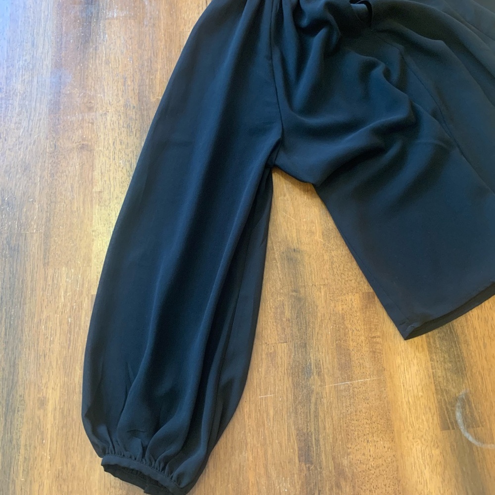 Banana Republic Top Medium Black Sheer Ballon Sleeve Button turtleneck Classy - Picture 7 of 13